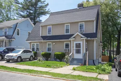 34 Preston St, Springfield, MA 01109 - Photo 1