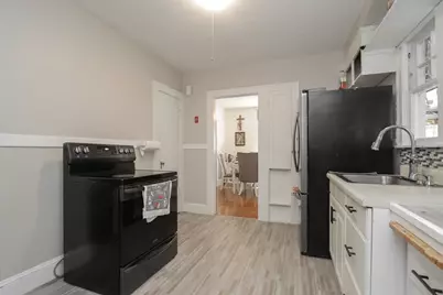 34 Preston St, Springfield, MA 01109 - Photo 13
