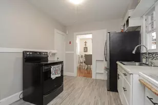 34 Preston St, Springfield, MA 01109 - Photo 13