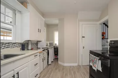 34 Preston St, Springfield, MA 01109 - Photo 11