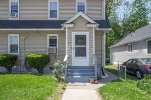 34 Preston St, Springfield, MA 01109 - Photo 3