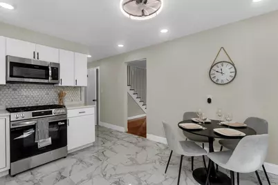 46 Knollwood St, Springfield, MA 01104 - Photo 11