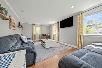 13 Douglas Ave, Beverly, MA 01915 - Photo 9