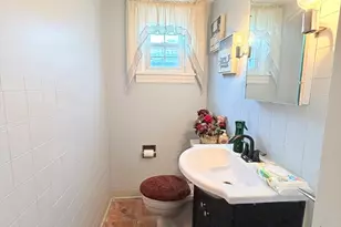 22 Felicia St, Springfield, MA 01104 - Photo 21