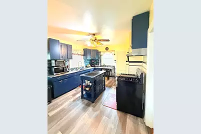 22 Felicia St, Springfield, MA 01104 - Photo 17