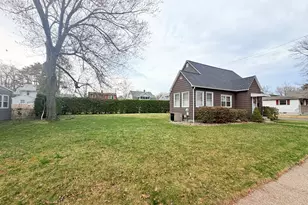 22 Felicia St, Springfield, MA 01104 - Photo 11