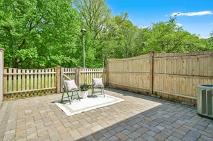 148 Jamestown Dr, Springfield, MA 01108 - Photo 27