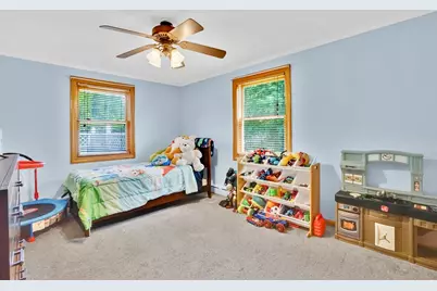 57 Tavistock St, Springfield, MA 01119 - Photo 11
