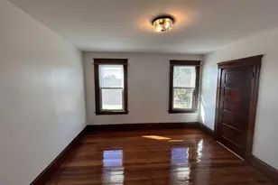 31 Chrome St, Worcester, MA 01604 - Photo 17