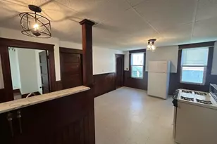 31 Chrome St, Worcester, MA 01604 - Photo 9