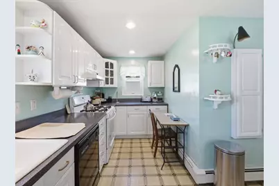54 Hampshire St, Lowell, MA 01850 - Photo 15