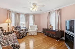 54 Hampshire St, Lowell, MA 01850 - Photo 9