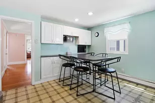 54 Hampshire St, Lowell, MA 01850 - Photo 17