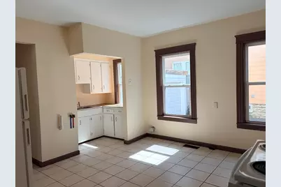 8 Euclid Ave #1, Worcester, MA 01610 - Photo 9
