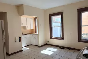 8 Euclid Ave, Worcester, MA 01610 - Photo 9