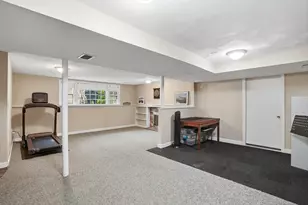 22 Longmeadow Dr, Canton, MA 02021 - Photo 27