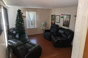 141 Shawmut St, Springfield, MA 01108 - Photo 5