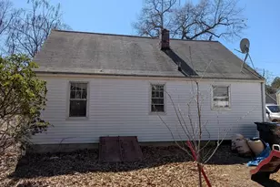 141 Shawmut St, Springfield, MA 01108 - Photo 3