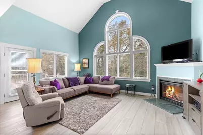 2 Beach Plum Ln #E, Bourne, MA 02532 - Photo 9