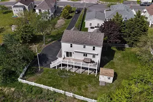 107 Newport Rd, Hull, MA 02045 - Photo 3