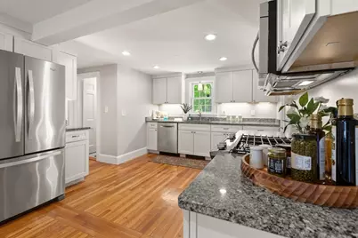 85 Mineral Street, Reading, MA 01867 - Photo 17