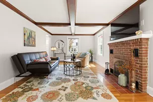 85 Mineral St, Reading, MA 01867 - Photo 9