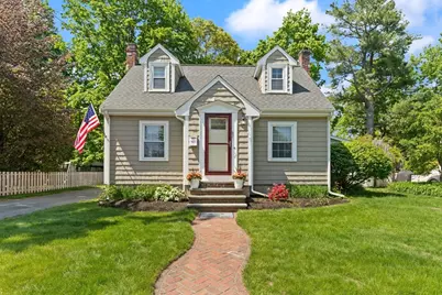85 Mineral Street, Reading, MA 01867 - Photo 1