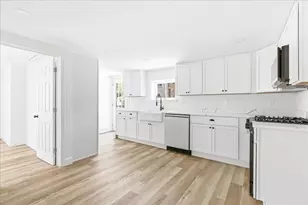 64 Rose Point Ave, Wareham, MA 02576 - Photo 21