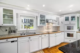 468 Main St, Amesbury, MA 01913 - Photo 11
