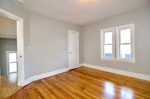 20 Crosby St, Springfield, MA 01105 - Photo 9
