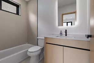 236 Lake St, Waltham, MA 02451 - Photo 27