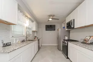 83 Kimberly Ave, Springfield, MA 01108 - Photo 9