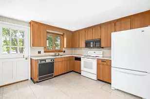 12 Hodgkins Dr, Ipswich, MA 01938 - Photo 11
