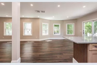 14 Wilmarth St, Attleboro, MA 02703 - Photo 15