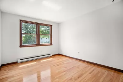 6 Tucker St, Worcester, MA 01606 - Photo 17