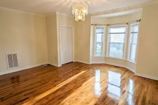 1084 Chestnut St, Newton, MA 02464 - Photo 3