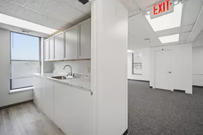 222 Carew St, Springfield, MA 01104 - Photo 7
