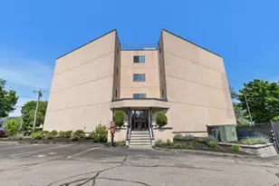 677 Quincy Shore Dr, Quincy, MA 02170 - Photo 1