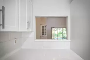 65 Bayberry Ln, Dartmouth, MA 02747 - Photo 3