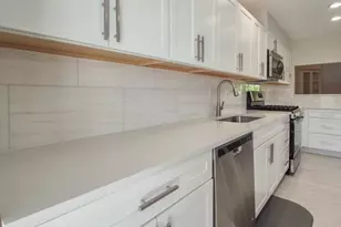 65 Bayberry Ln, Dartmouth, MA 02747 - Photo 5