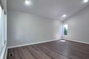 65 Bayberry Ln, Dartmouth, MA 02747 - Photo 13