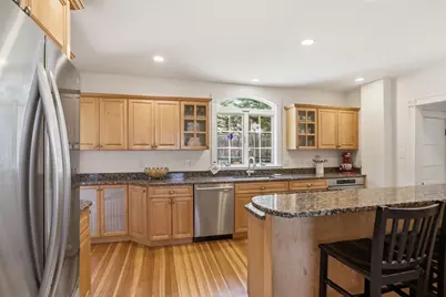 2 Eaton Ct, Winchester, MA 01890 - Photo 15