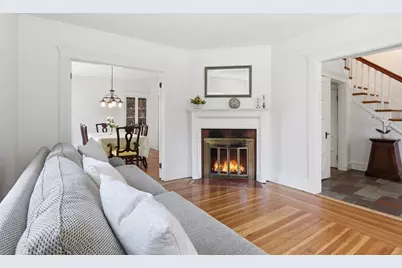2 Eaton Ct, Winchester, MA 01890 - Photo 9