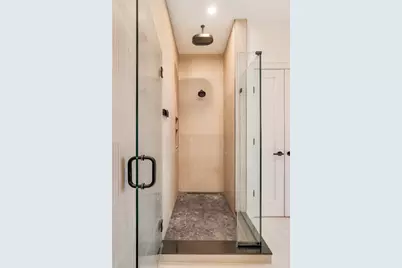 58 Kent #403, Brookline, MA 02445 - Photo 15