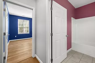 21 Hampshire Rd, Methuen, MA 01844 - Photo 13