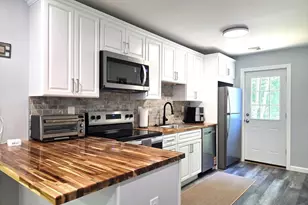 276 Sumner St, Stoughton, MA 02072 - Photo 3