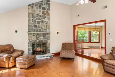 86 Mowry St, Mendon, MA 01756 - Photo 3