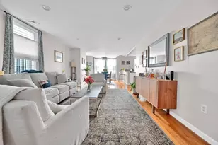 28 Monument St, Boston, MA 02129 - Photo 3