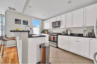 28 Monument St #2, Boston, MA 02129 - Photo 1