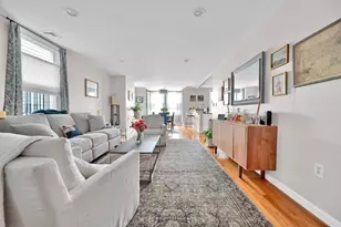 28 Monument St, Boston, MA 02129 - Photo 1